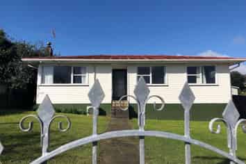 8 Hannah Road, Otara