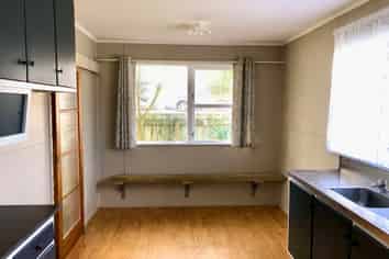 8 Hannah Road, Otara