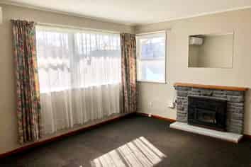 8 Hannah Road, Otara