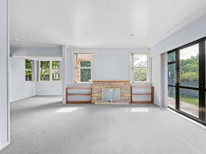 8 Winstone Avenue, Chartwell