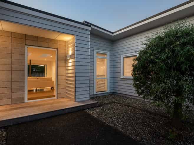 30 Angela Place, Kinloch