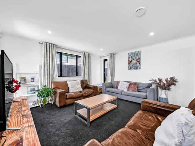 30 HITCHEN ROAD, Pokeno