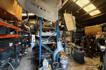 CBD Fringe Warehouse + Yard 