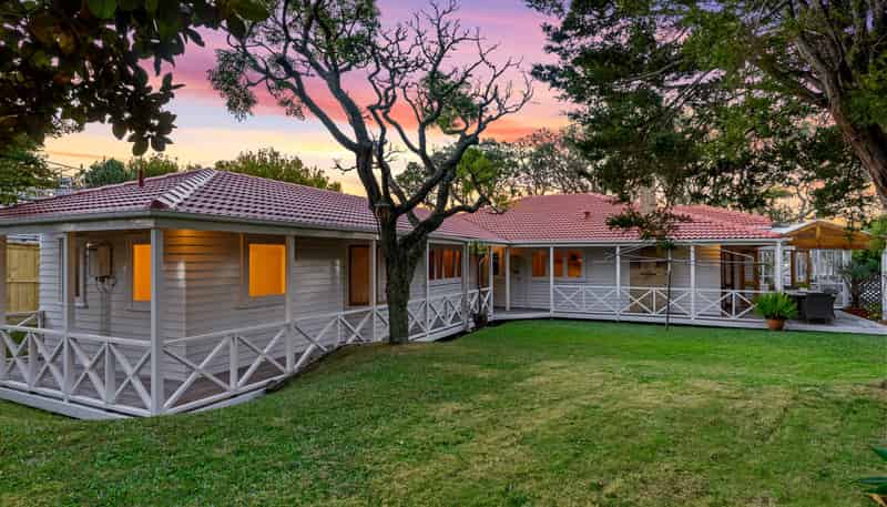 10 Beresford Street, Bayswater