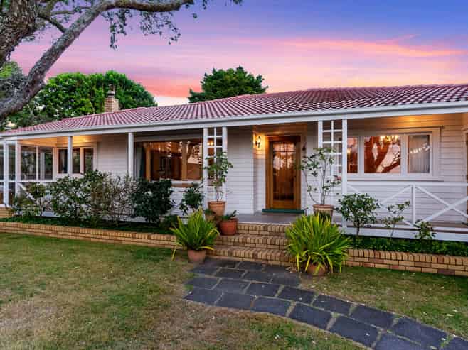 10 Beresford Street, Bayswater