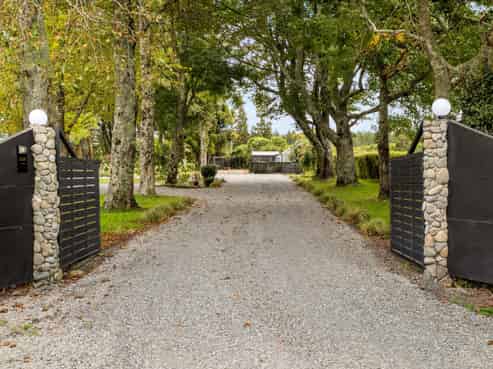 1235 Omanawa Road, Omanawa