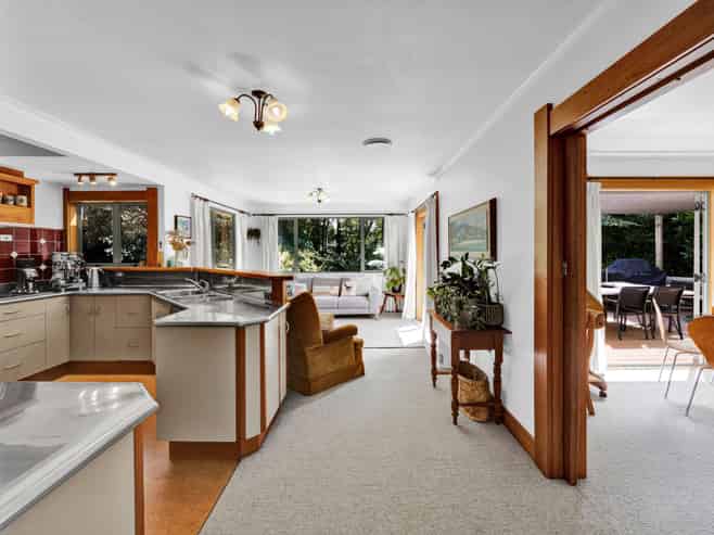 32 Wynyard Street, NORMANBY