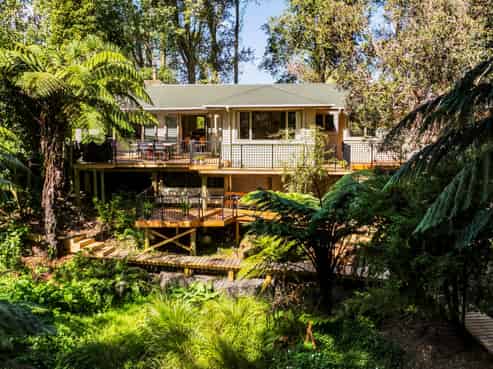 32 Wynyard Street, NORMANBY