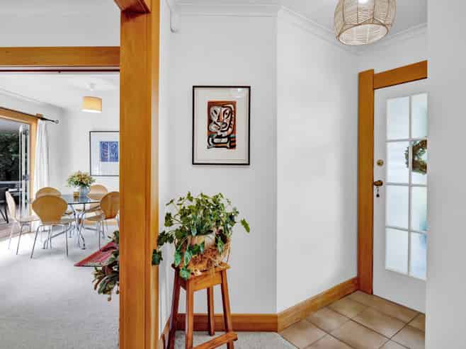 32 Wynyard Street, NORMANBY