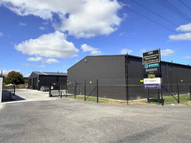 Modern work/storage space