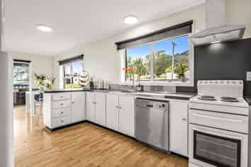 15 Burgess Street, Te Aroha