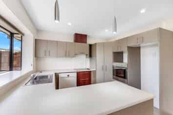 24b Sawyers Arms Road, Papanui