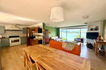 Canterbury - Address withheld