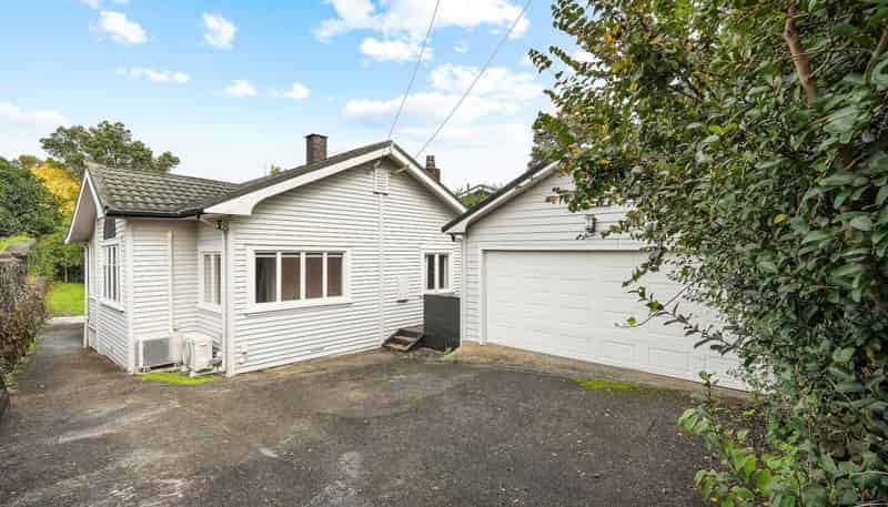 137 St Andrews Road, Epsom