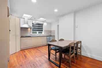 137 St Andrews Road, Epsom