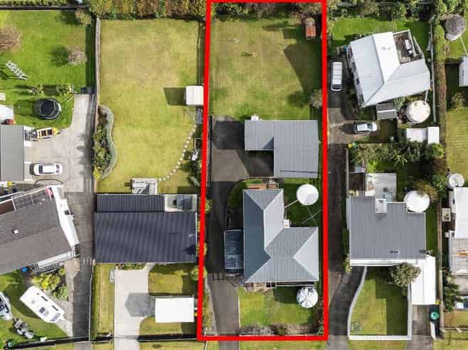 1006 Whangaparaoa Road, Tindalls Beach