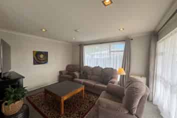 12 Egmont Place, Westbrook