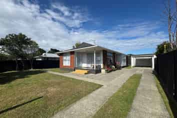 12 Egmont Place, Westbrook