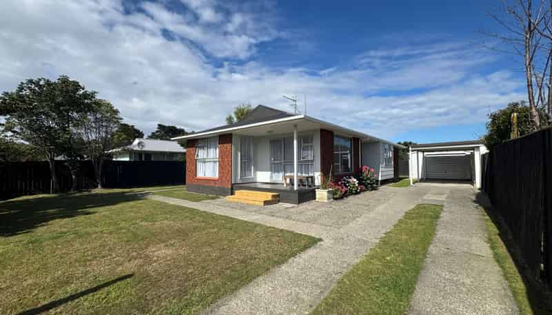 12 Egmont Place, Westbrook