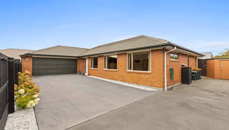 32 Eaglesome Avenue, Aidanfield