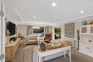 32 Eaglesome Avenue, Aidanfield