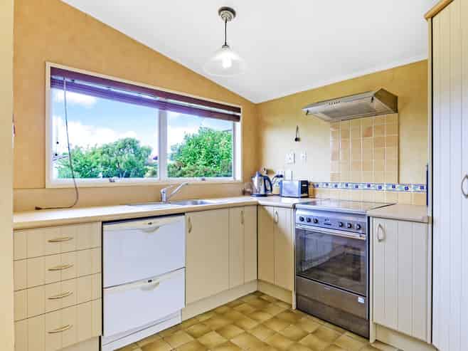 15 Bernard Street, Chedworth