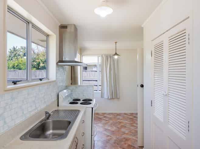 80 Benmore Avenue, Cloverlea