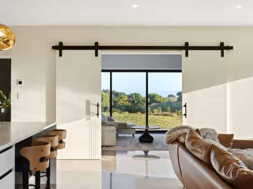 74 Scarlys Way, Okitu