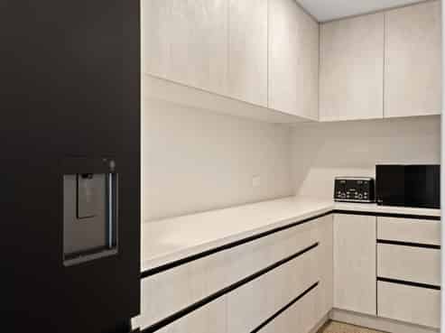 74 Scarlys Way, Okitu