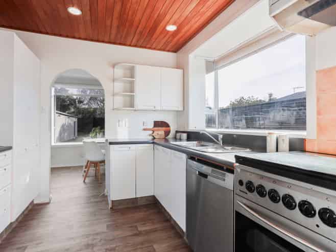 403 Mairehau Road, Parklands