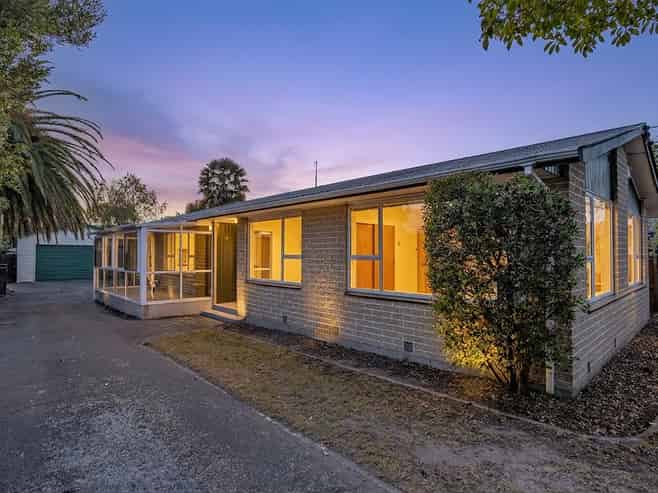 403 Mairehau Road, Parklands