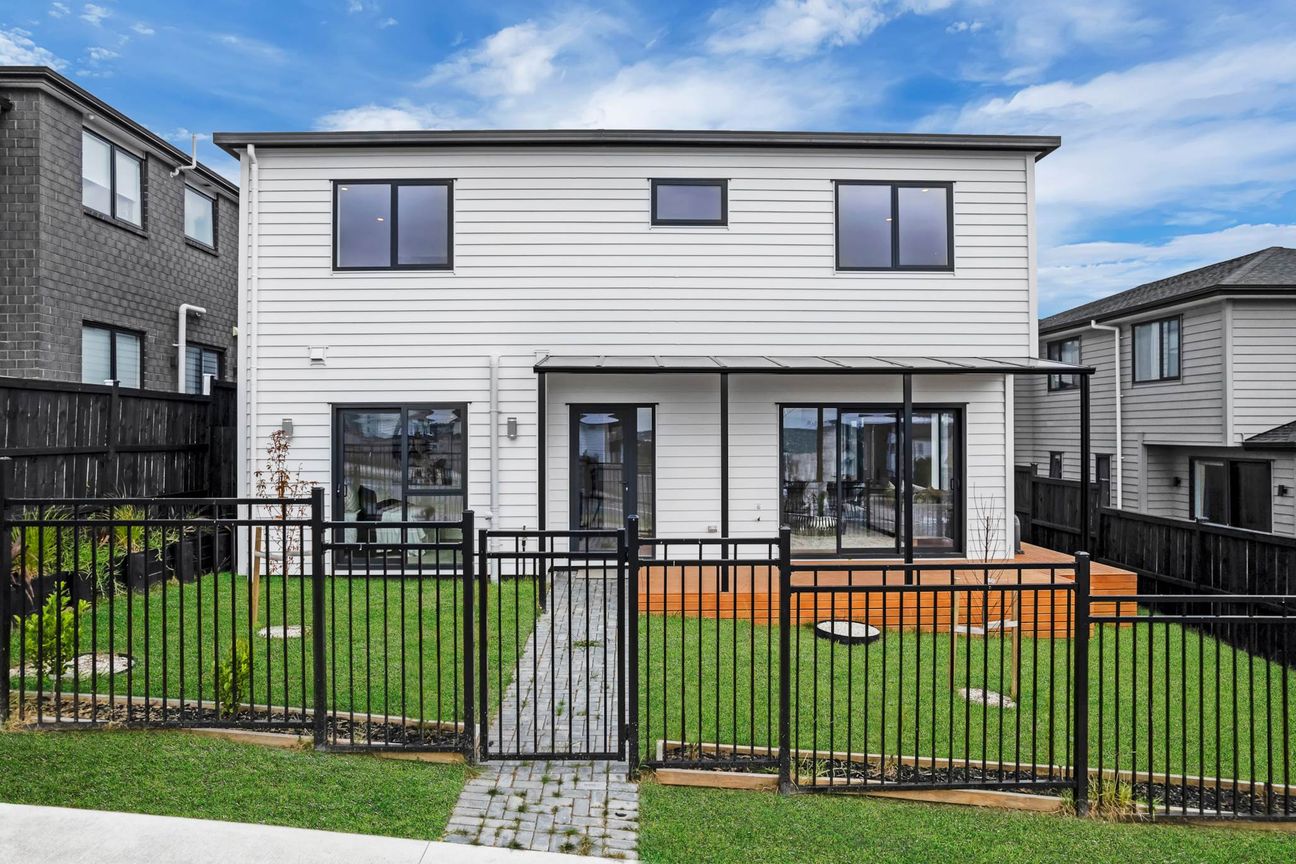 7 Bed Luxury Home with Rangitoto Views - Więcej