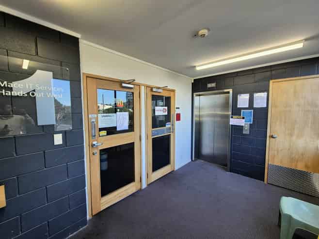 150sqm office in New Lynn