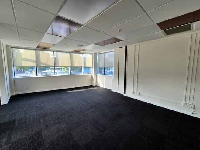 150sqm office in New Lynn
