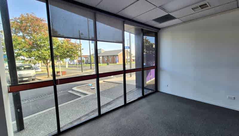 Ground Flo/3053 Great North Road, New Lynn