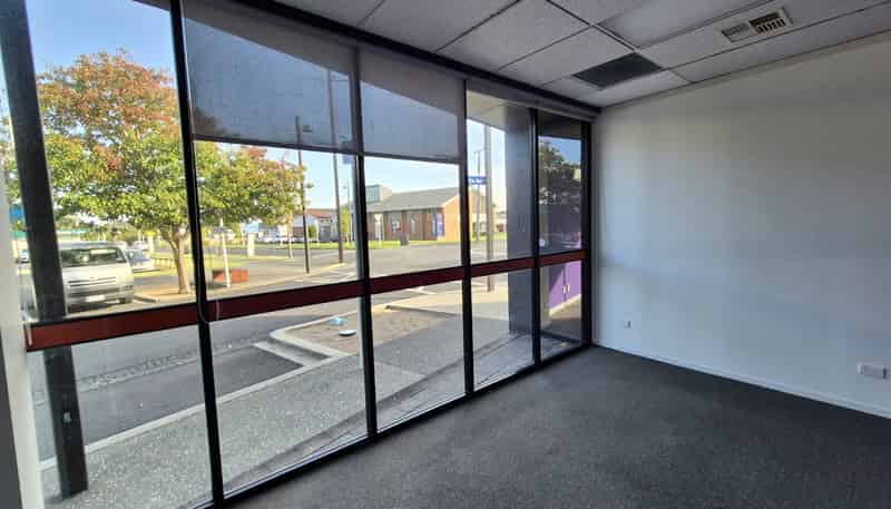 Ground Flo/3053 Great North Road, New Lynn