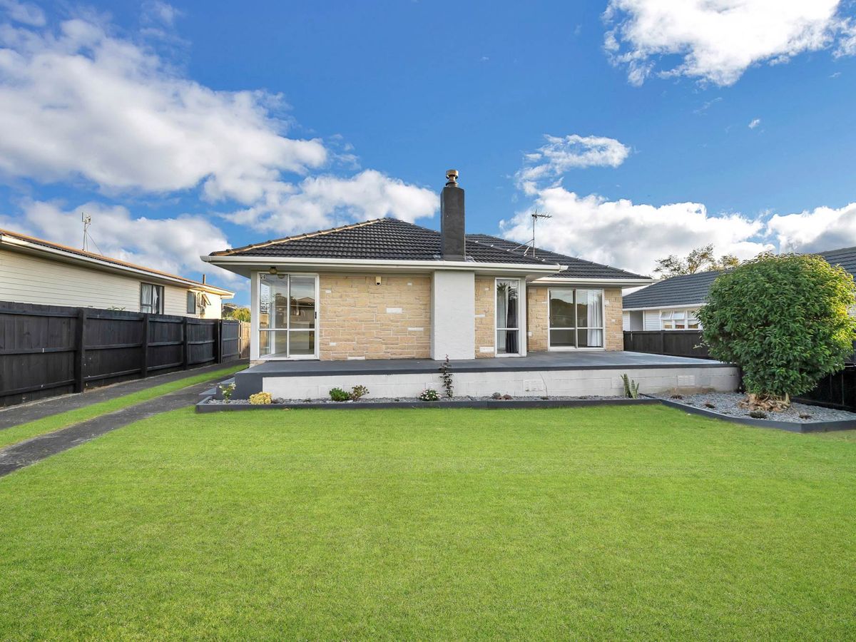 24 Laxon Avenue, Otara, Manukau City, Auckland - Photo 1