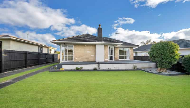 24 Laxon Avenue, Otara