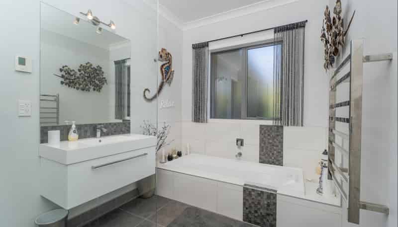 50B Paul Road, Tairua