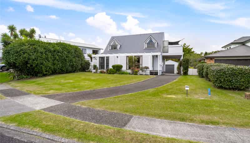 136 Durrant Drive, Whangamata