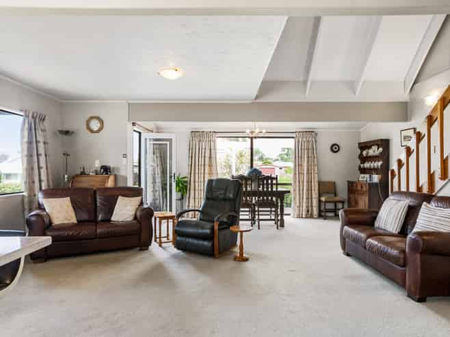 136 Durrant Drive, Whangamata