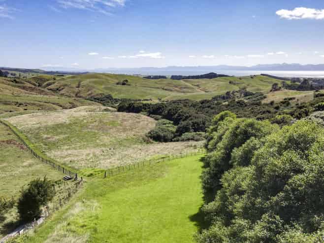 240b Esk Road, Miranda