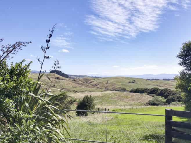 240b Esk Road, Miranda