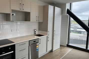 305A/770  Great South Rd, Wiri