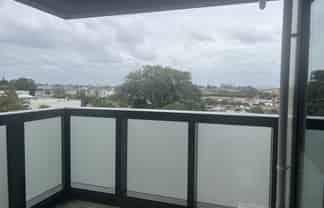 305A/770  Great South Rd, Wiri