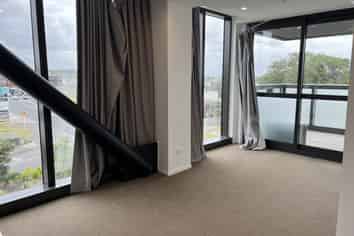 305A/770  Great South Rd, Wiri