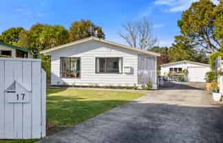 17 Kipling Drive, Whalers Gate
