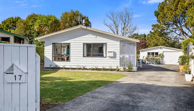 17 Kipling Drive, Whalers Gate