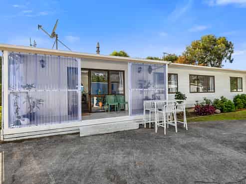 17 Kipling Drive, Whalers Gate