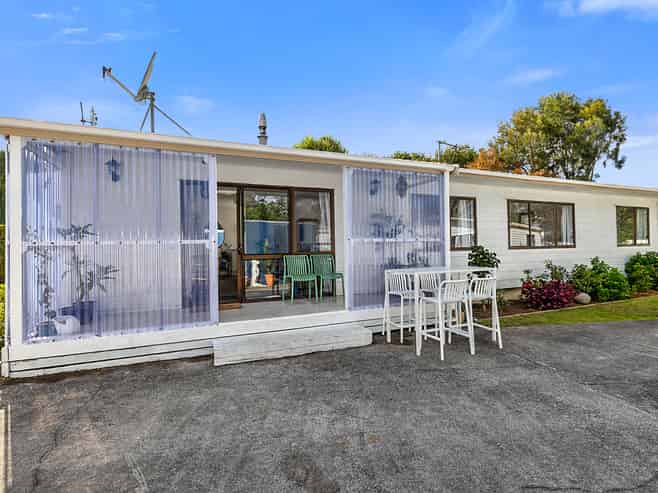 17 Kipling Drive, Whalers Gate